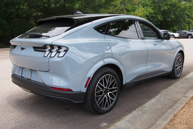 Certified 2025 Ford Mustang Mach-E Premium AWD/4WD image 7