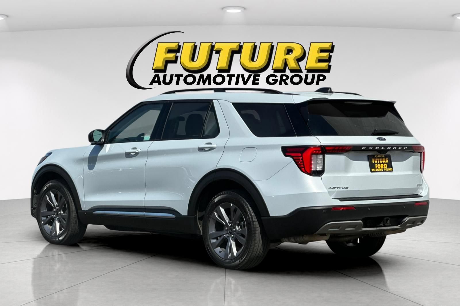 Certified 2025 Ford Explorer Active w/ Active Comfort Package AWD/4WD image 5