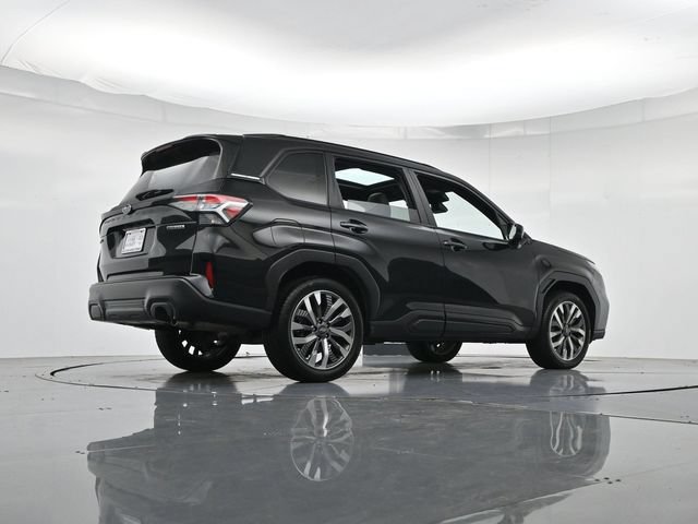 Used 2025 Subaru Forester Touring AWD/4WD image 26