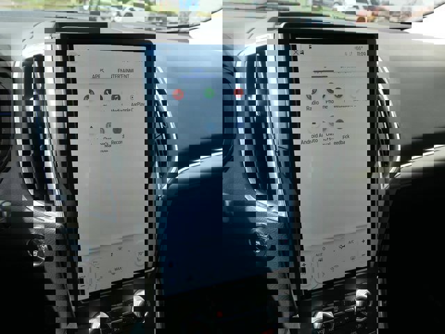 Certified 2024 Ford Edge Titanium image 26