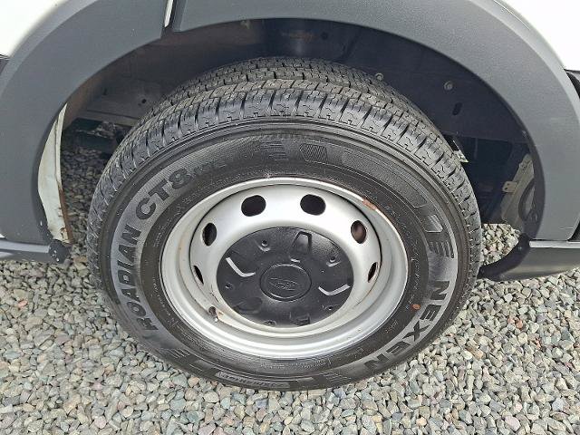 Certified 2017 Ford Transit 150 130 Low Roof RWD image 8