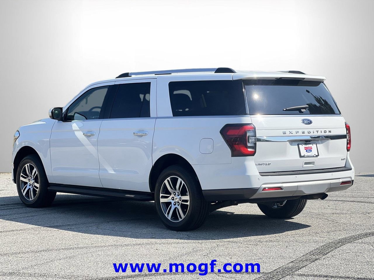 Certified 2024 Ford Expedition Max Limited AWD/4WD image 5