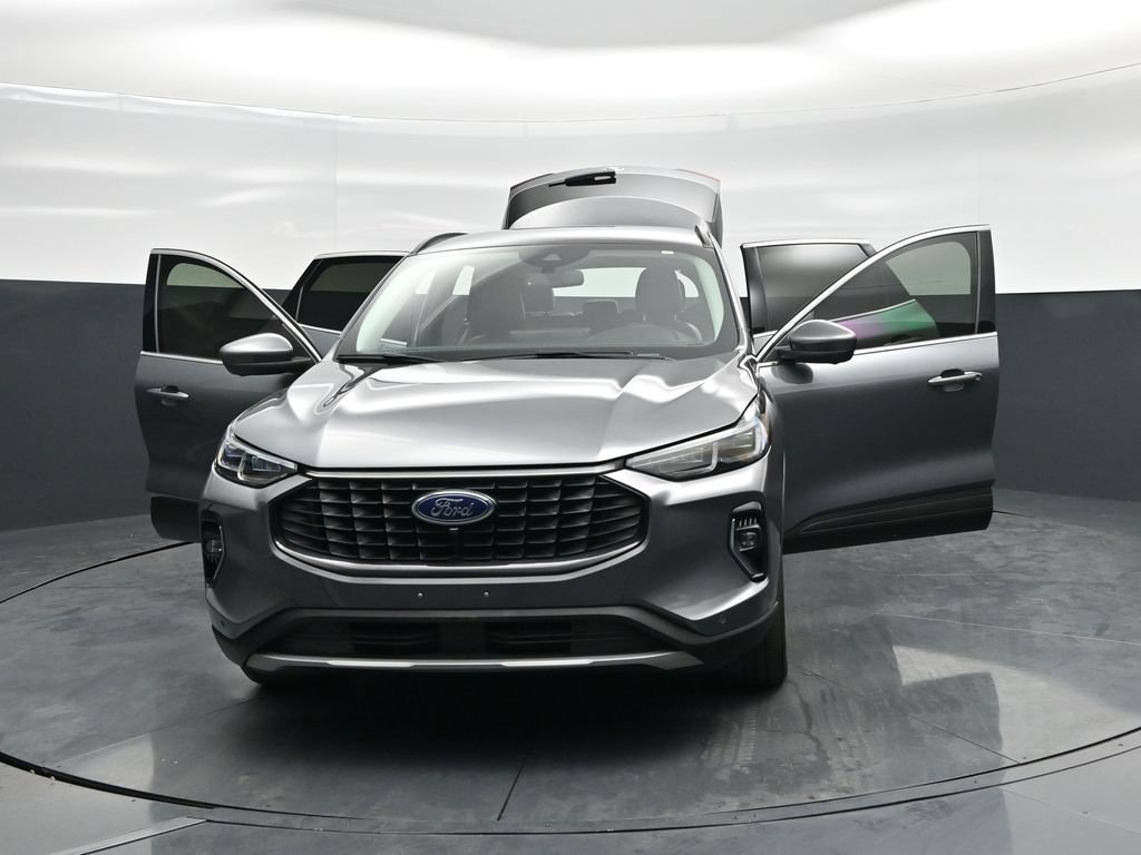 Certified 2023 Ford Escape Platinum AWD/4WD image 33