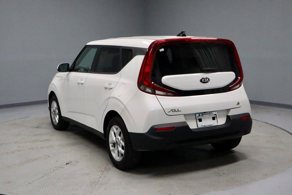 Used 2021 Kia Soul S image 3