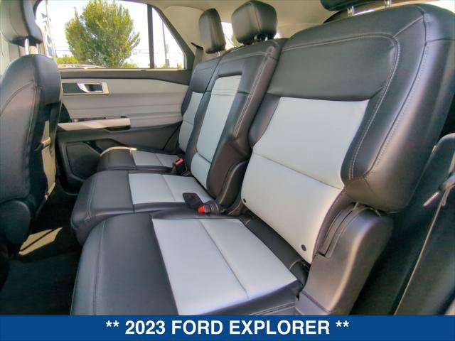 Certified 2023 Ford Explorer XLT w/ Equipment Group 202A RWD image 21