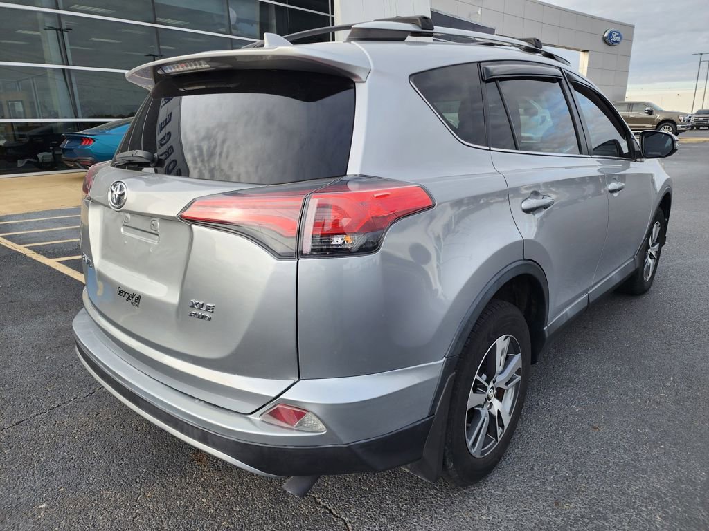 Used 2018 Toyota RAV4 XLE image 8
