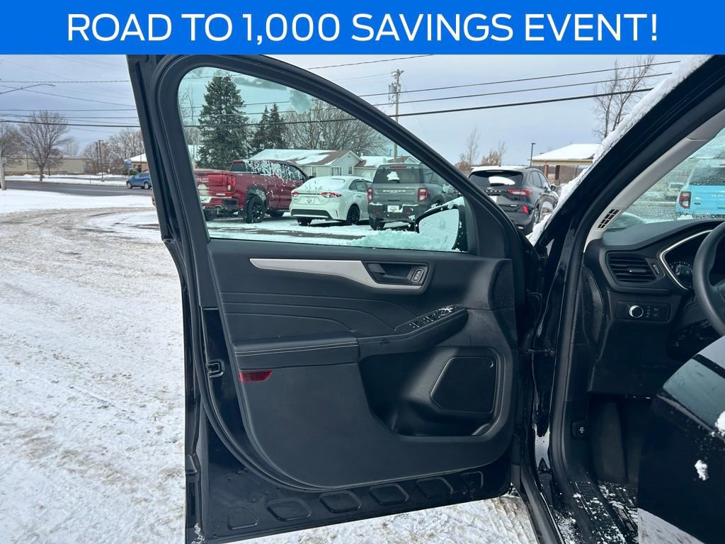 Certified 2022 Ford Escape SE image 11