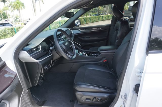 Used 2022 Jeep Grand Cherokee L Laredo RWD image 26