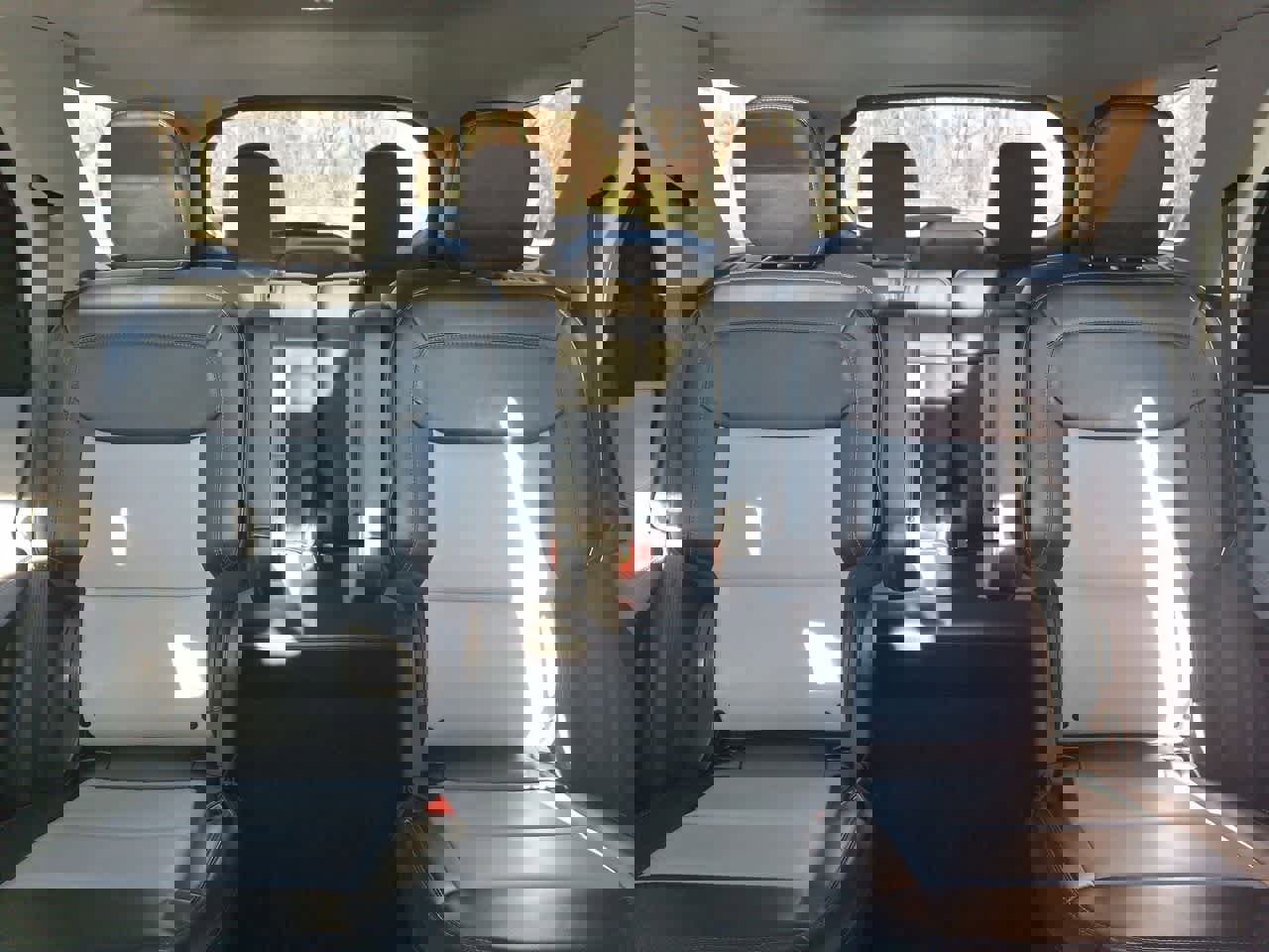 Certified 2022 Ford Explorer XLT w/ Equipment Group 202A image 13