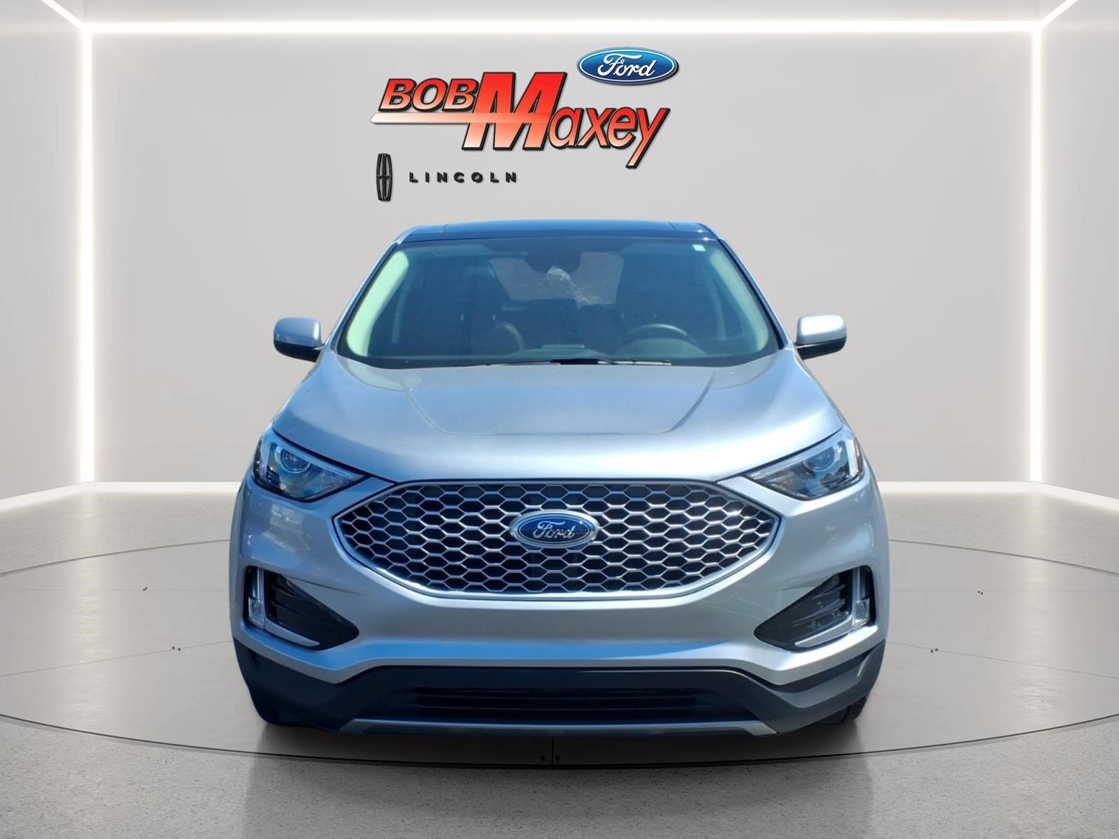 Certified 2023 Ford Edge SEL w/ Convenience Package AWD/4WD image 2