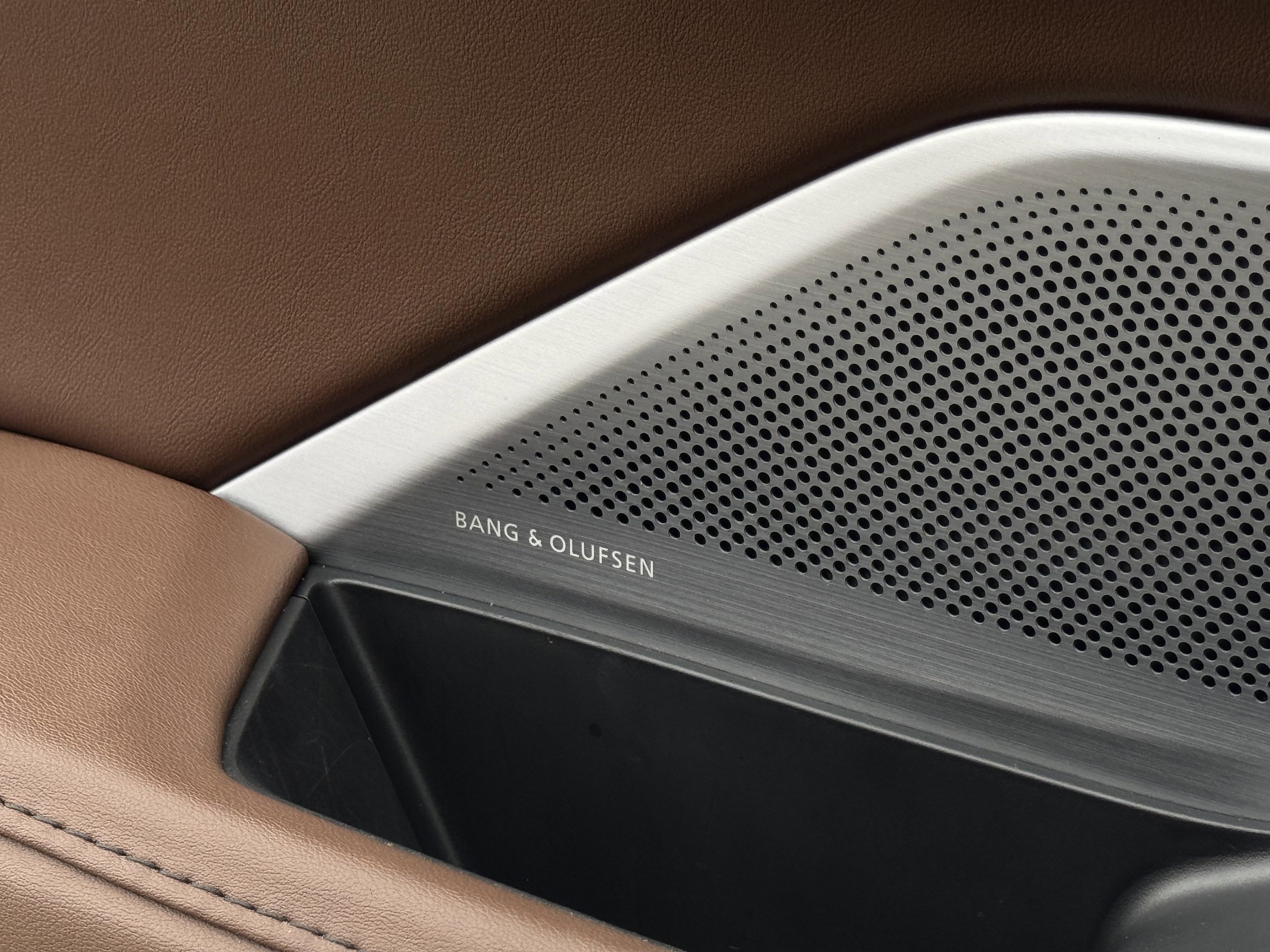 Used 2025 Acura MDX SH-AWD w/ Technology Package image 27