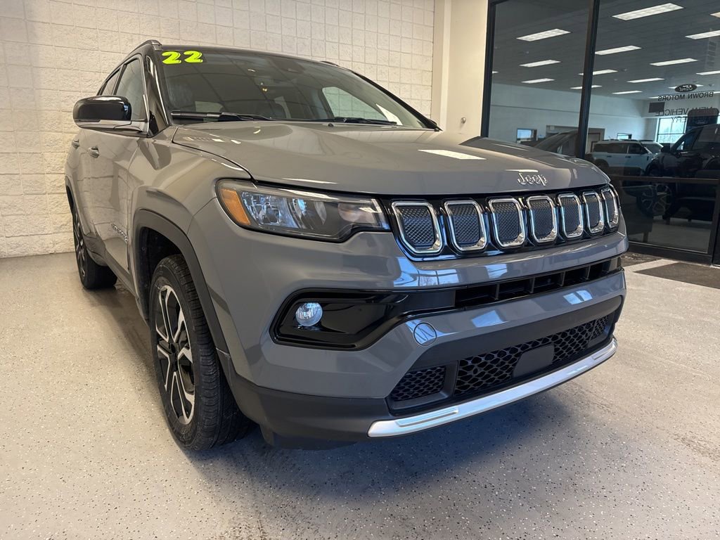 Used 2022 Jeep Compass Limited image 9