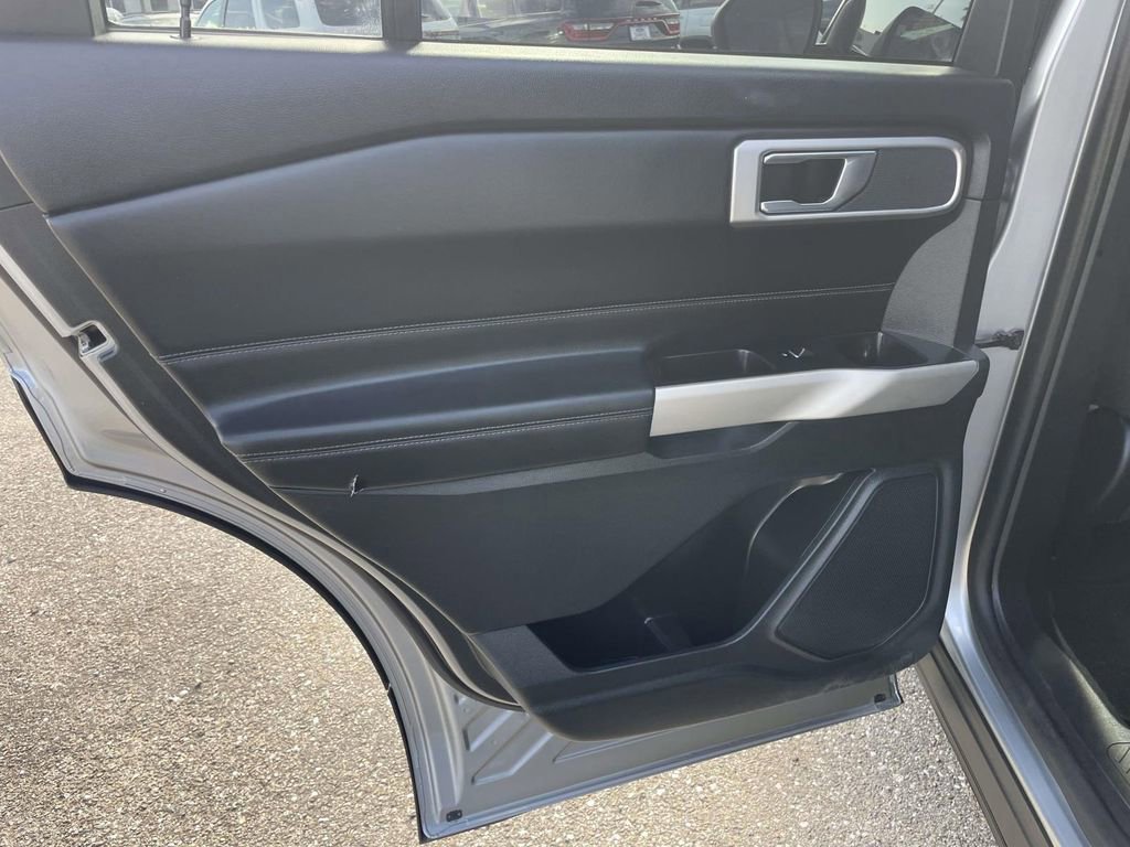 Certified 2023 Ford Explorer XLT image 19