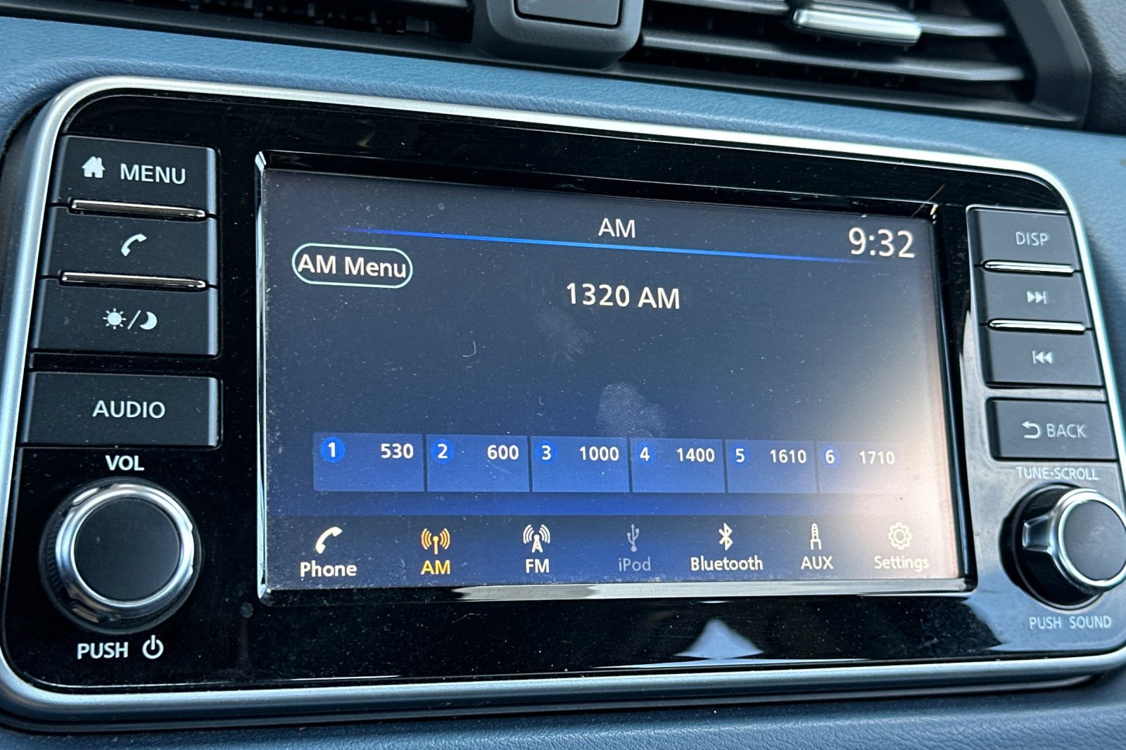 Used 2023 Nissan Versa SV FWD image 16