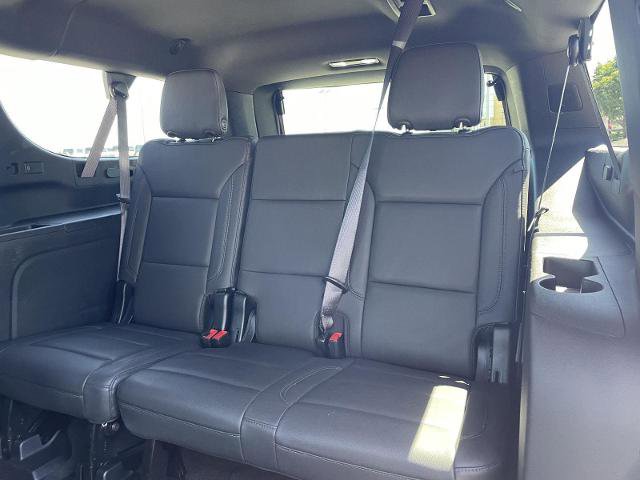 Used 2025 Chevrolet Suburban Z71 AWD/4WD image 22