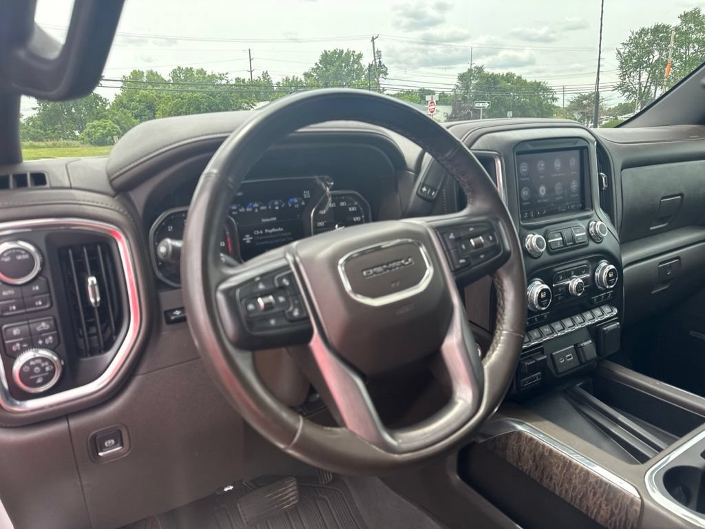 Used 2023 GMC Sierra 2500 Denali w/ Denali Ultimate Package AWD/4WD image 11