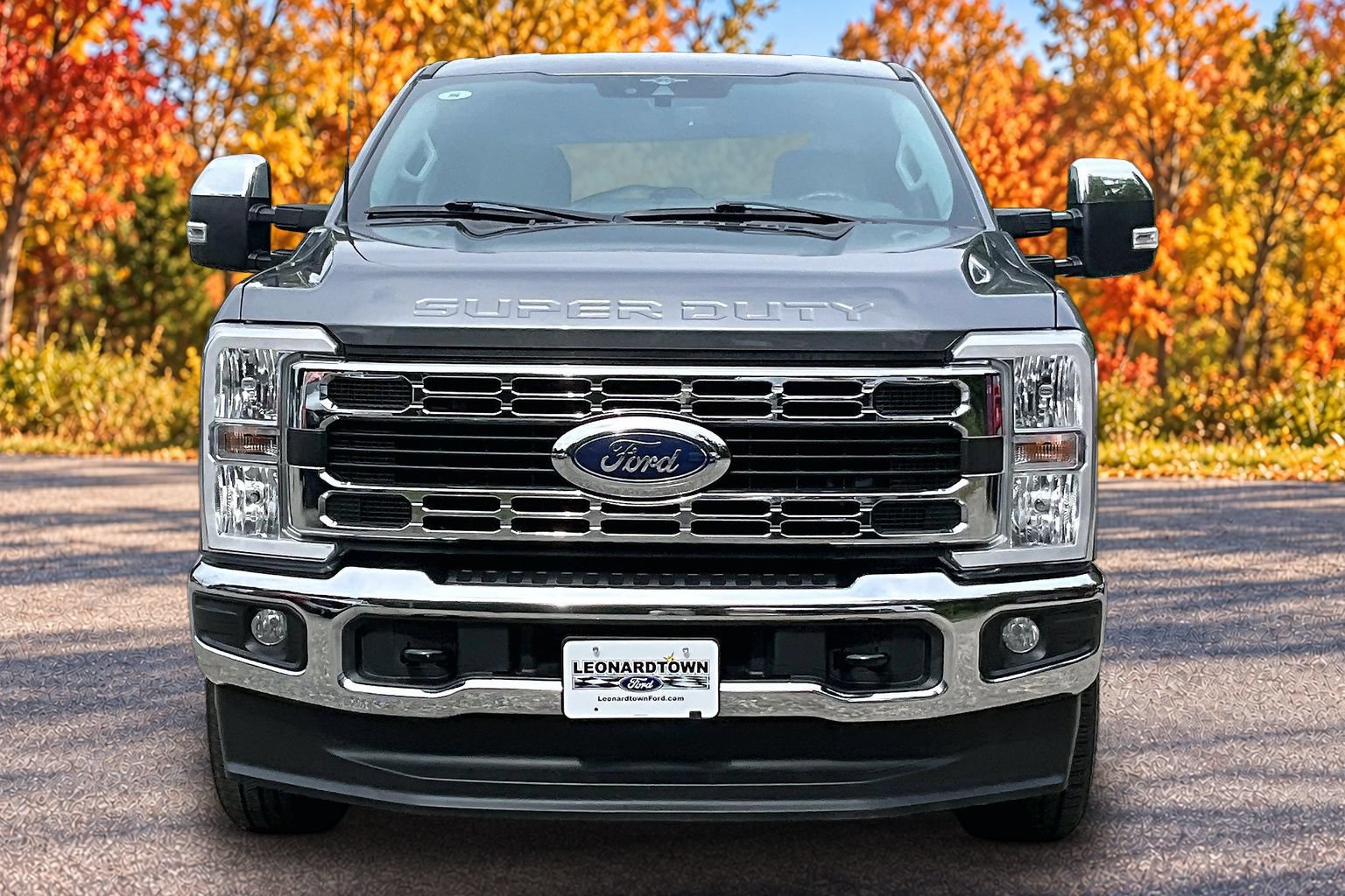 Certified 2023 Ford F250 XLT AWD/4WD image 3
