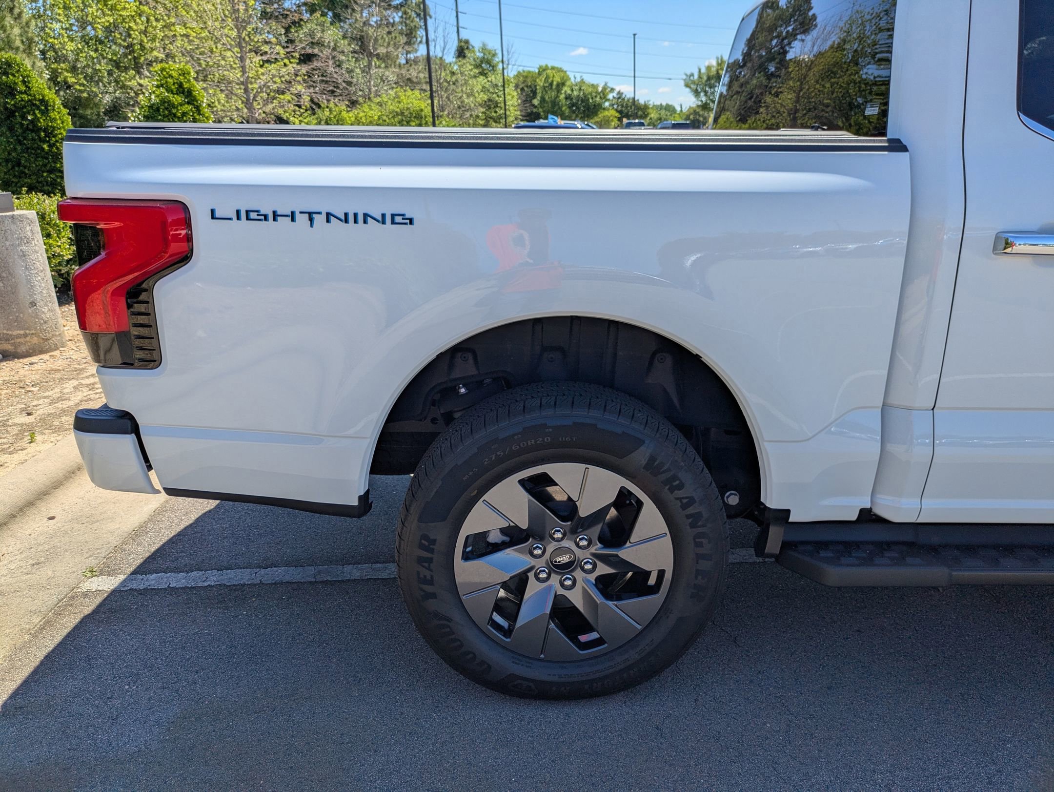 Certified 2025 Ford F150 Lightning Flash AWD/4WD image 8