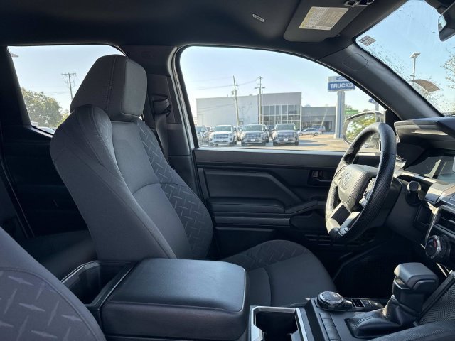Used 2026 Toyota Tacoma SR5 AWD/4WD image 10