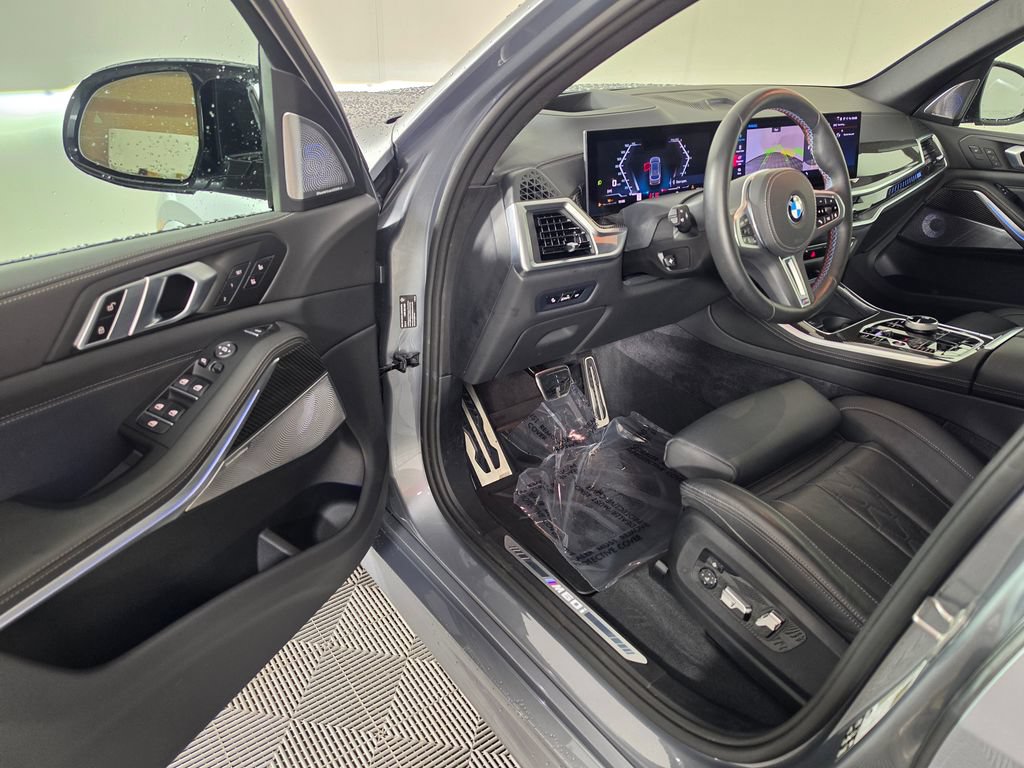 Used 2024 BMW X5 M60i AWD/4WD image 19