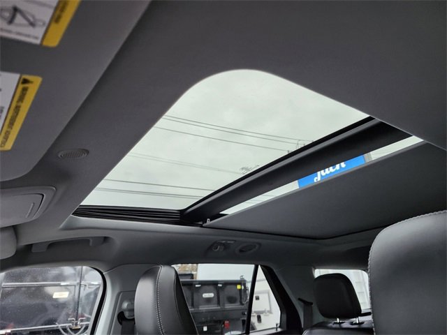 Certified 2022 Ford Explorer XLT w/ Equipment Group 202A image 21