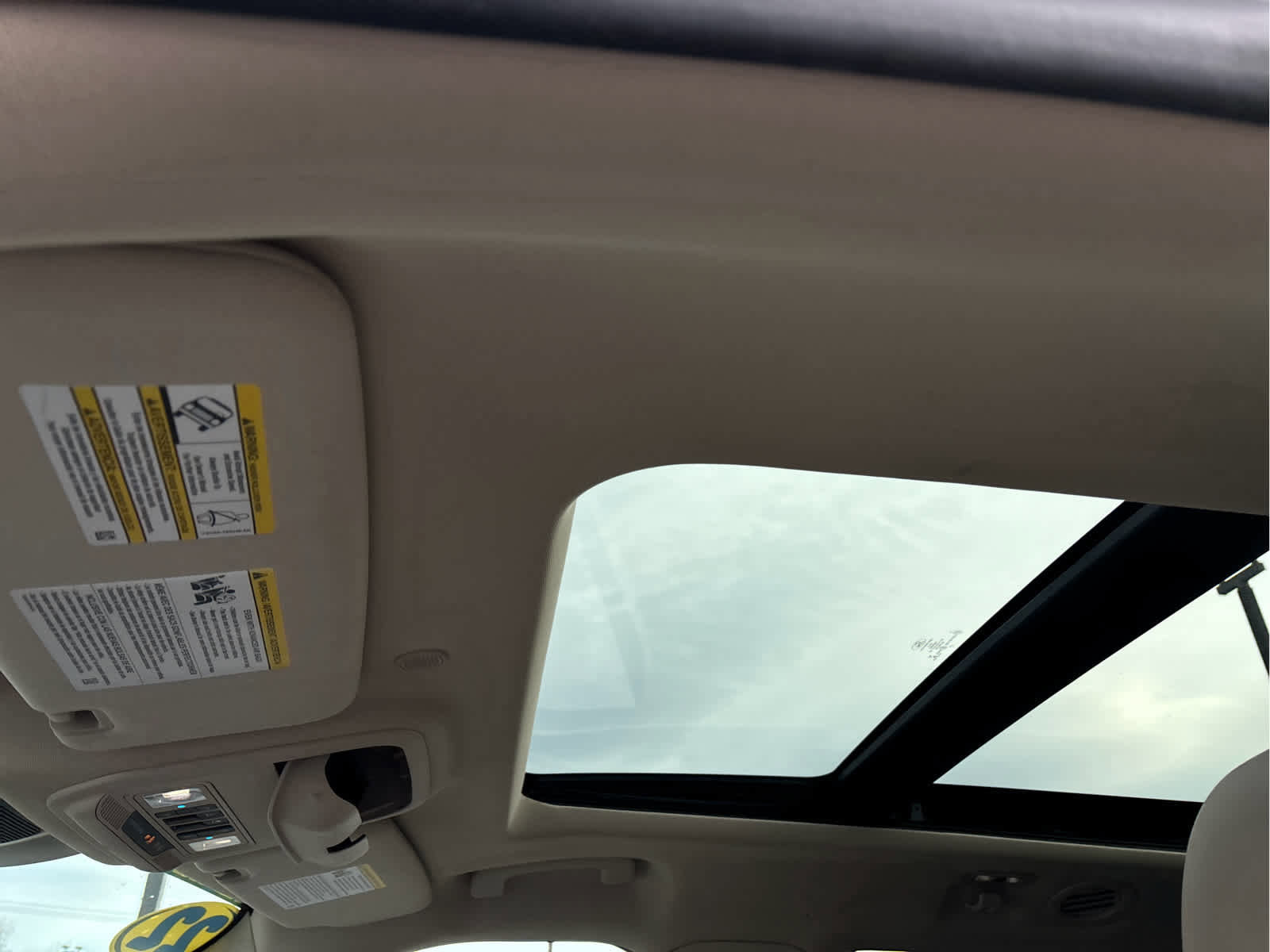 Certified 2022 Ford Explorer XLT w/ Equipment Group 202A image 15