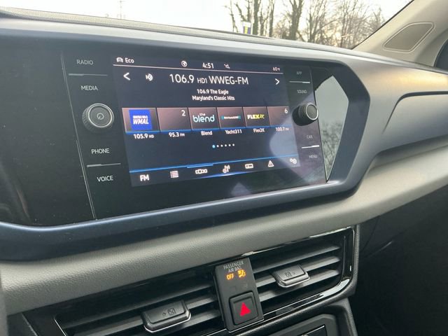 Used 2022 Volkswagen Taos SE image 21