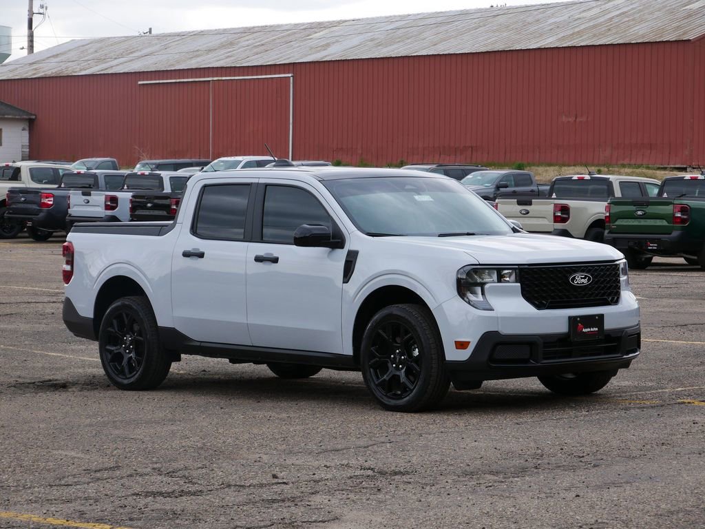 Certified 2025 Ford Maverick XLT w/ XLT Luxury Package AWD/4WD image 1