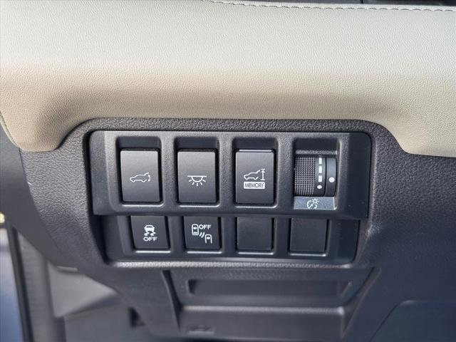 Used 2021 Subaru Ascent Touring w/ Popular Package #2 image 21