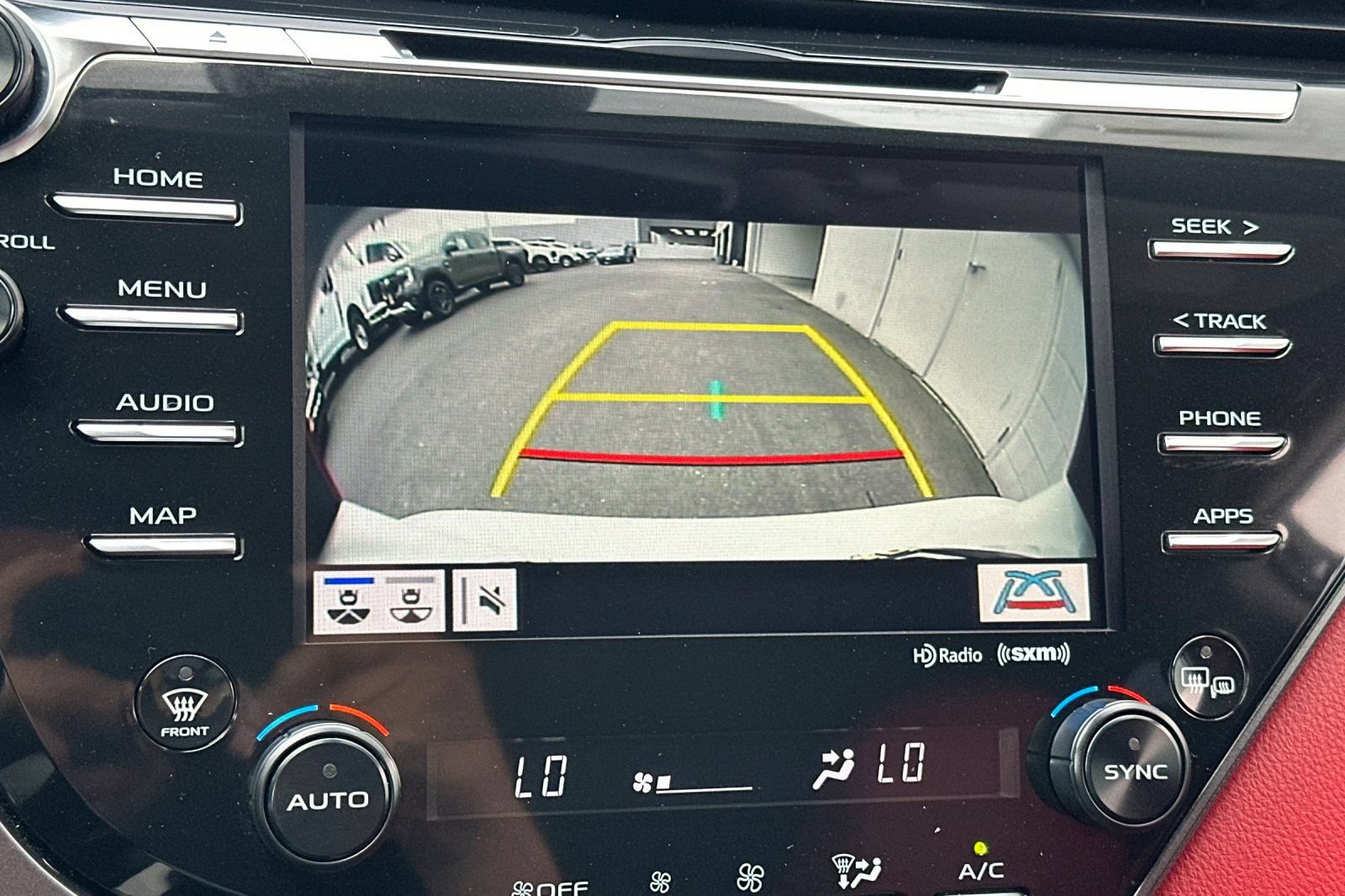 Used 2019 Toyota Camry XSE FWD image 19