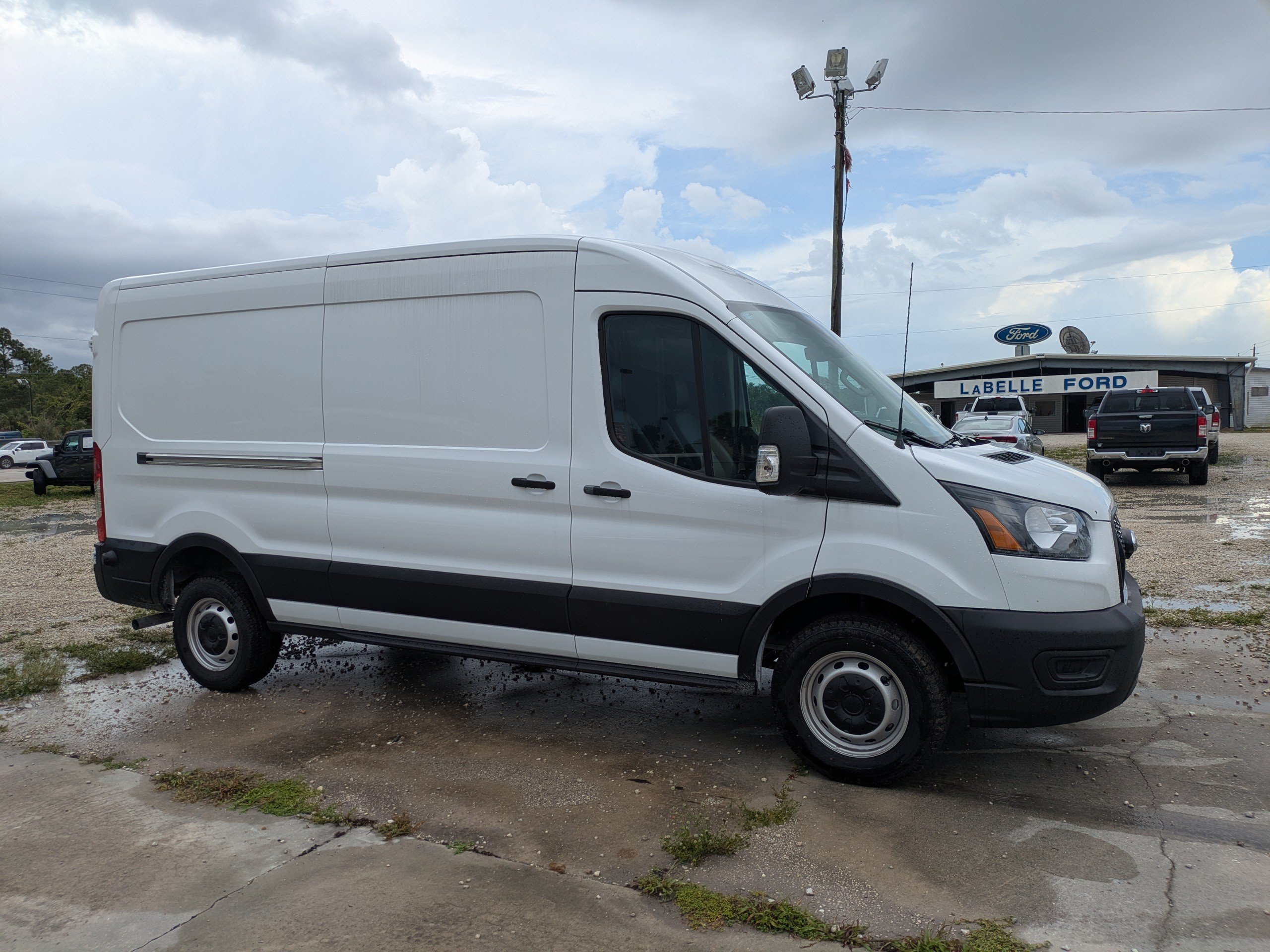 Certified 2024 Ford Transit 250 148 Medium Roof RWD image 2