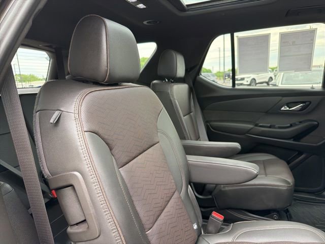 Used 2023 Chevrolet Traverse High Country image 19