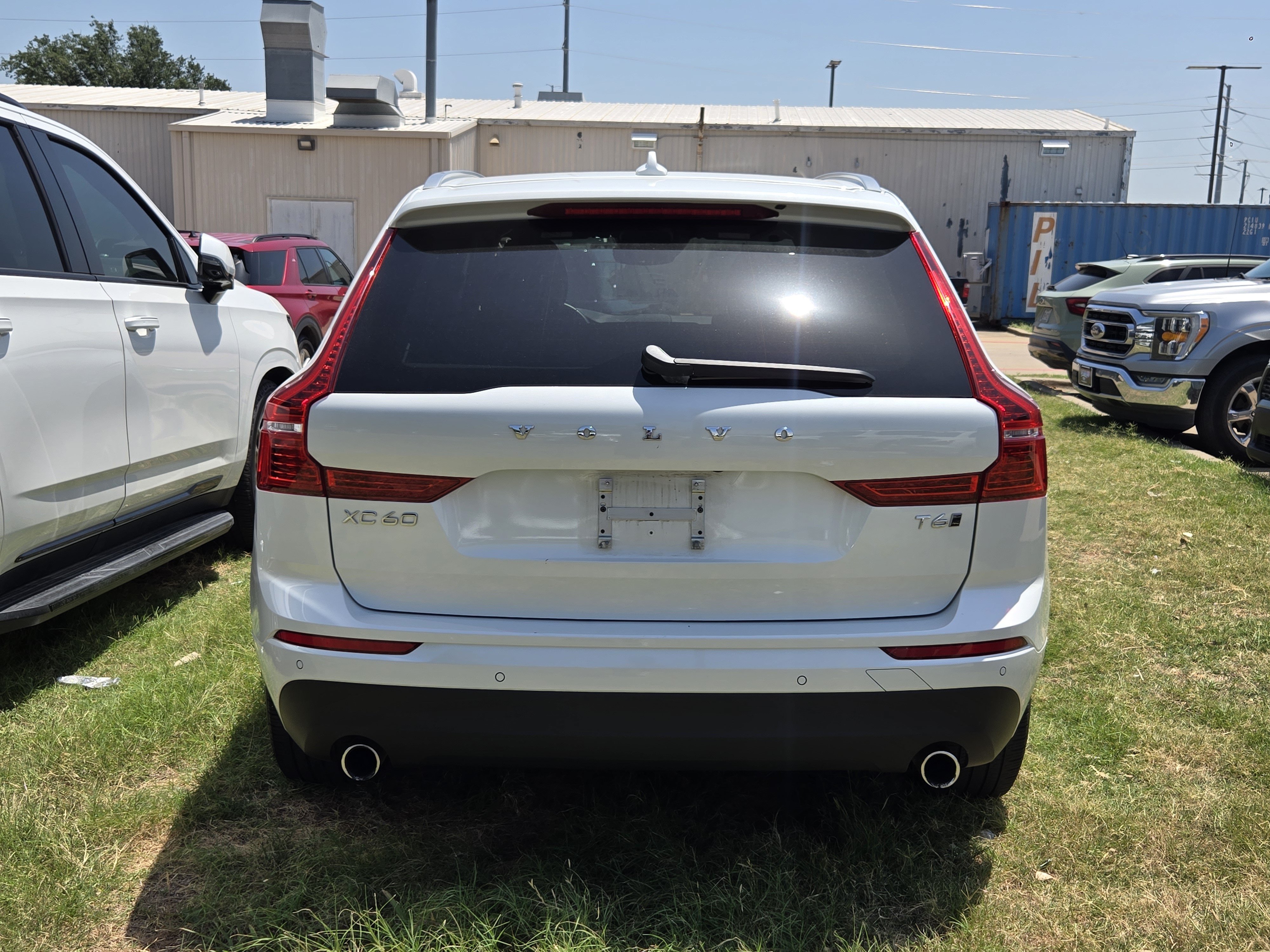 Used 2020 Volvo XC60 T6 Momentum AWD/4WD image 5