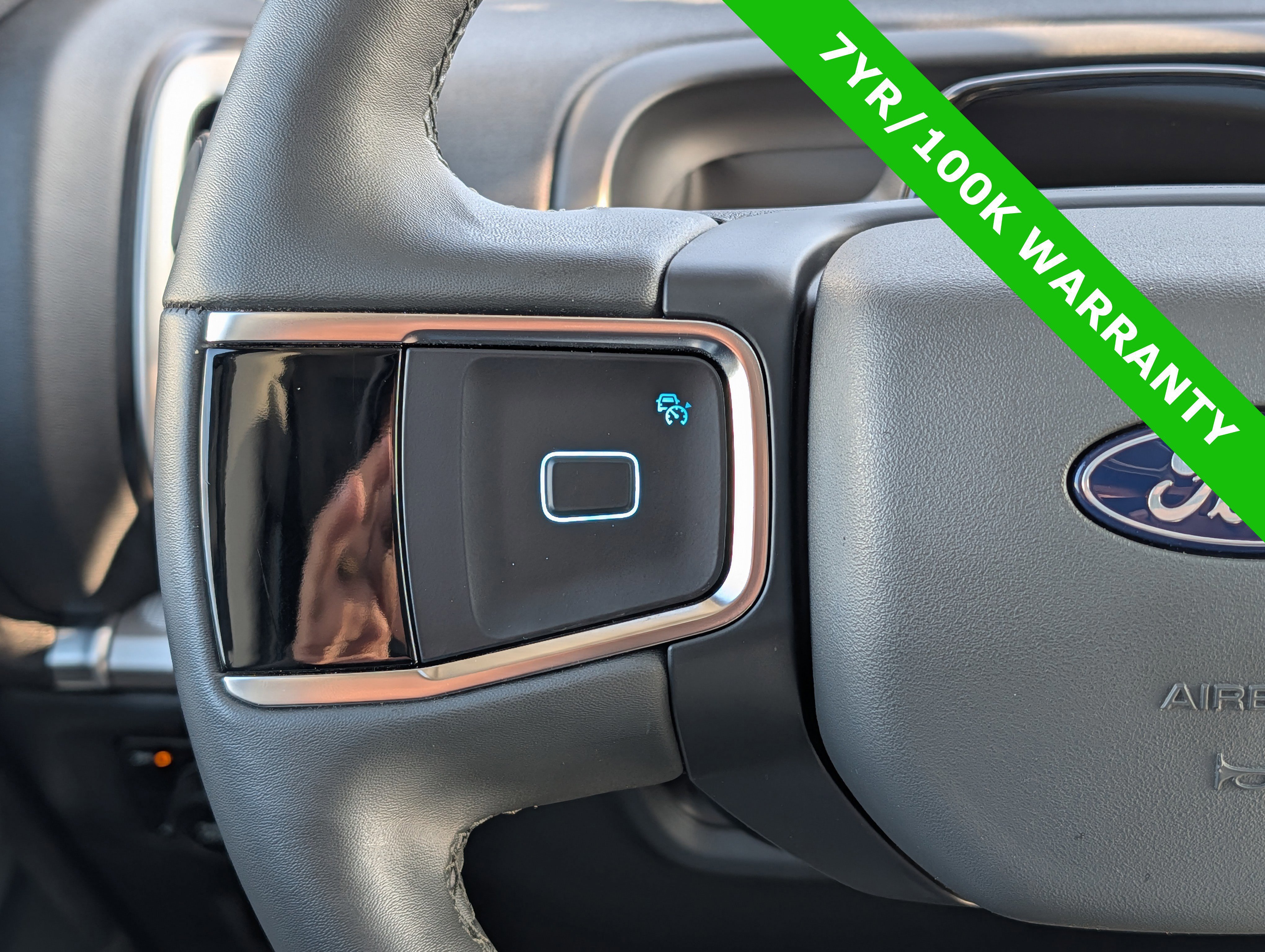 Certified 2025 Ford Expedition Active image 29