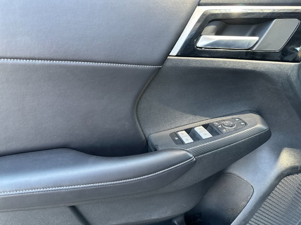 Used 2024 Mitsubishi Outlander SE AWD/4WD image 10
