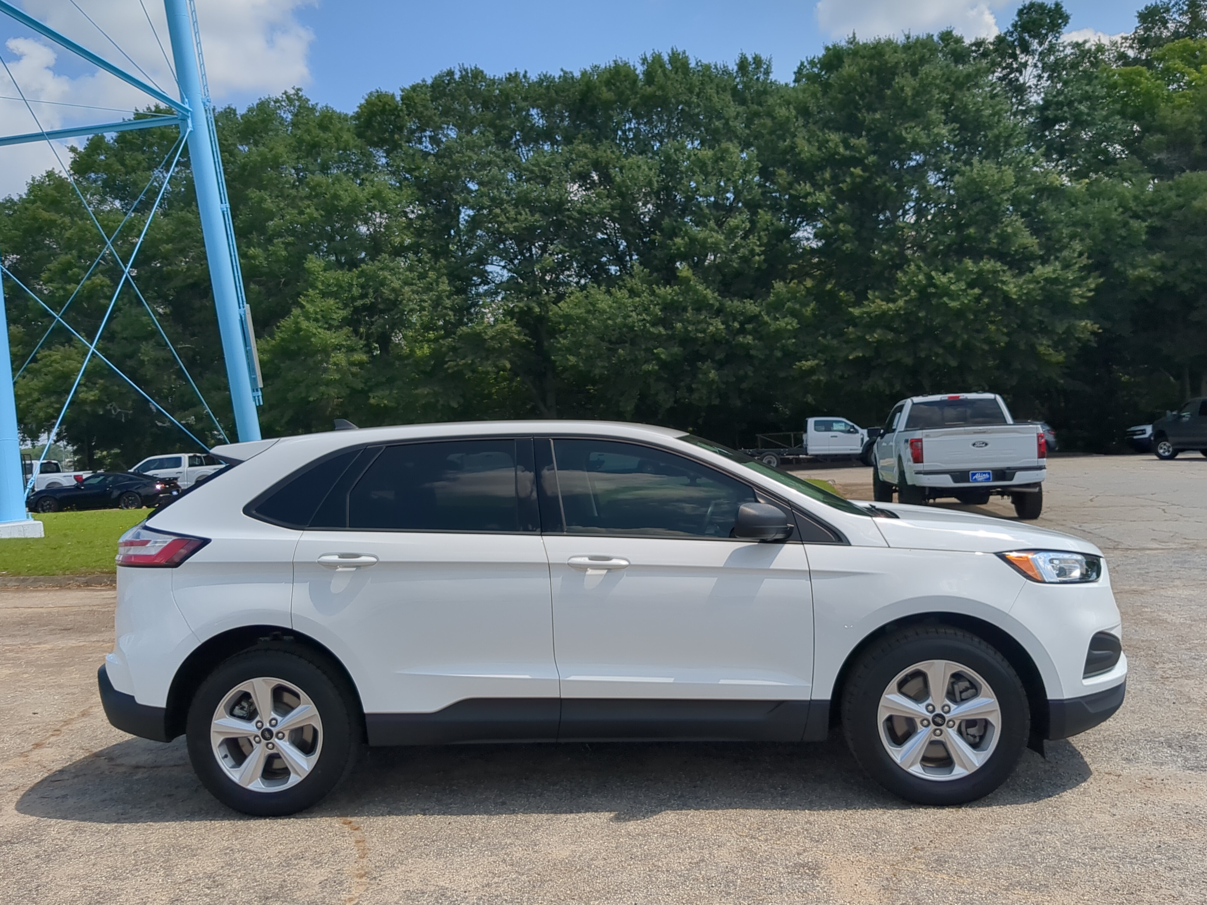 Certified 2024 Ford Edge SE w/ Cargo Accessory Package AWD/4WD video 2