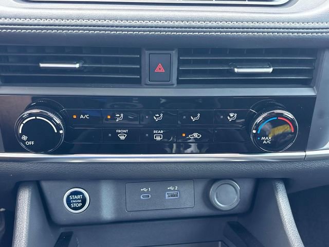 Used 2023 Nissan Rogue S image 22