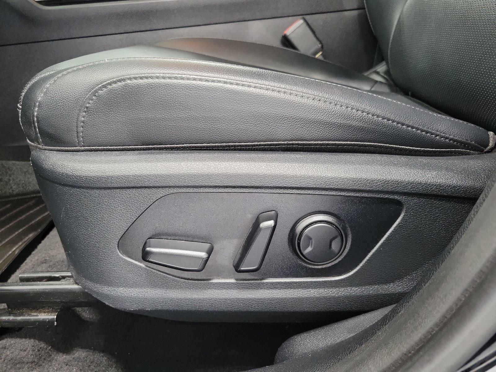 Used 2024 Kia Sportage EX AWD/4WD image 10