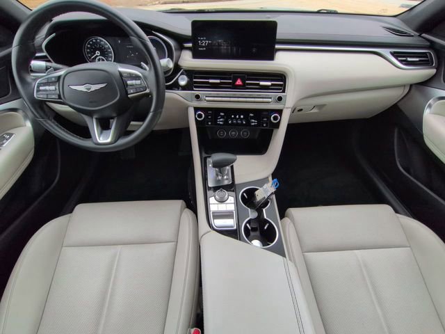 Used 2025 Genesis G70 2.5T image 14