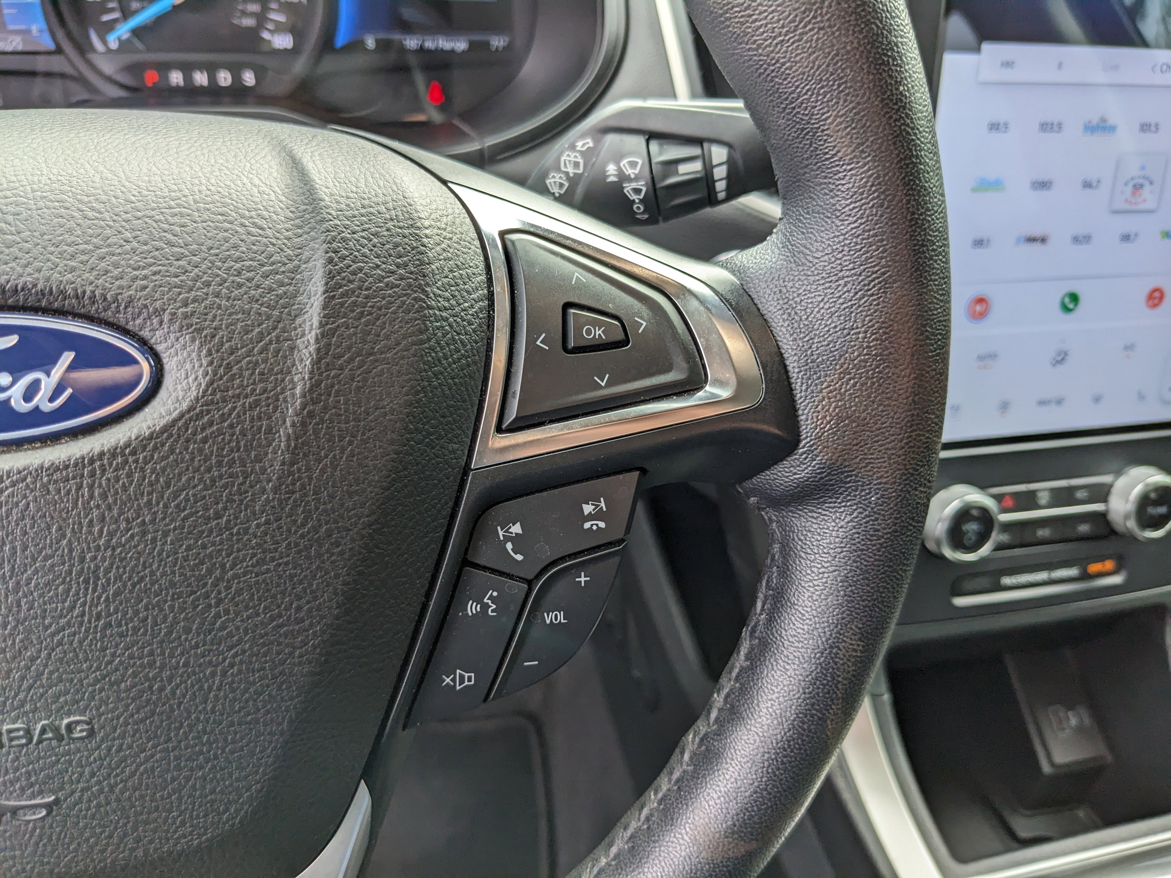 Certified 2023 Ford Edge SEL w/ Convenience Package image 31