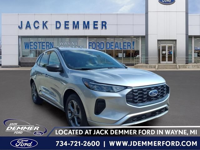 Certified 2024 Ford Escape ST-Line w/ Tech Pack #1 AWD/4WD image 1