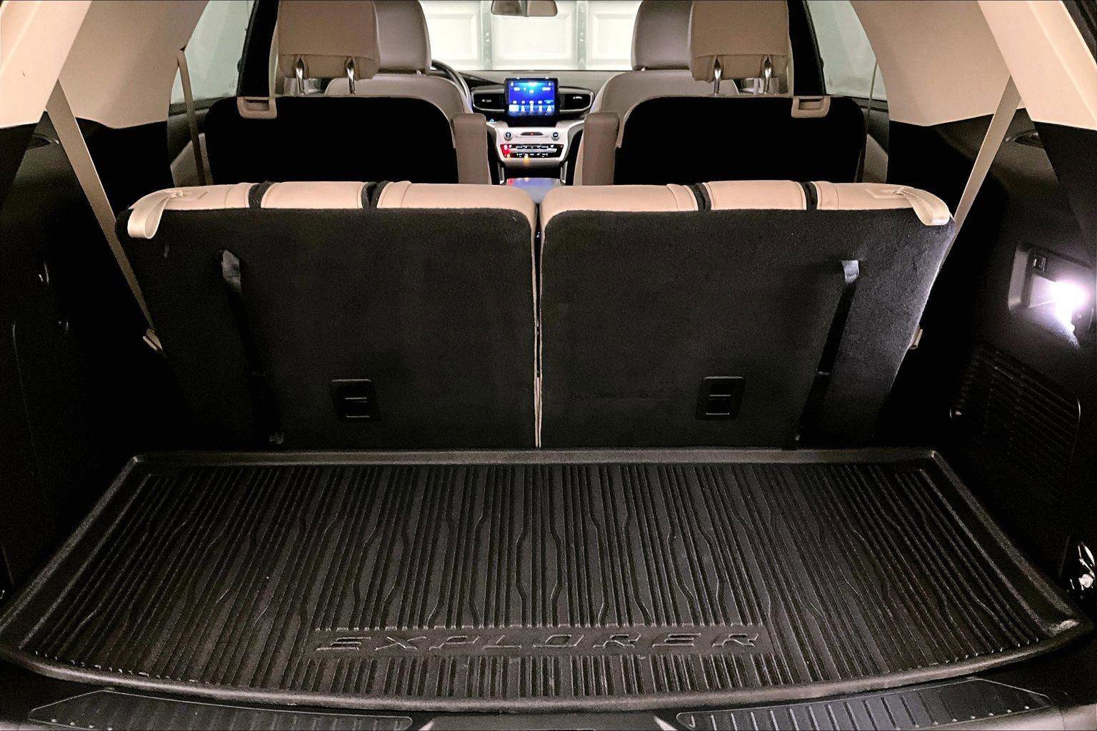 Certified 2021 Ford Explorer XLT w/ Equipment Group 202A image 35