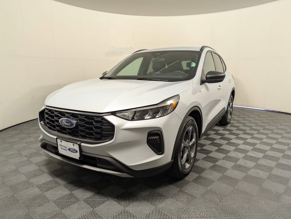 Certified 2025 Ford Escape ST-Line FWD image 4