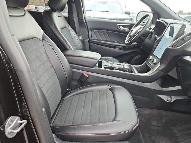 Certified 2024 Ford Edge ST-Line AWD/4WD image 31
