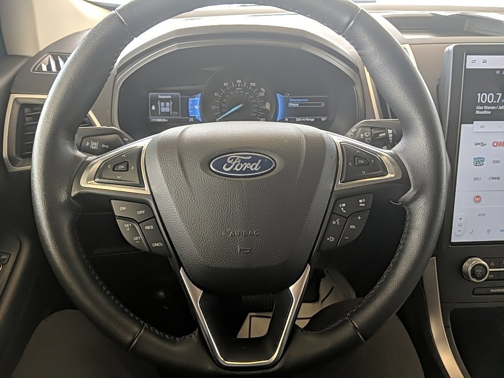 Certified 2023 Ford Edge SEL image 12