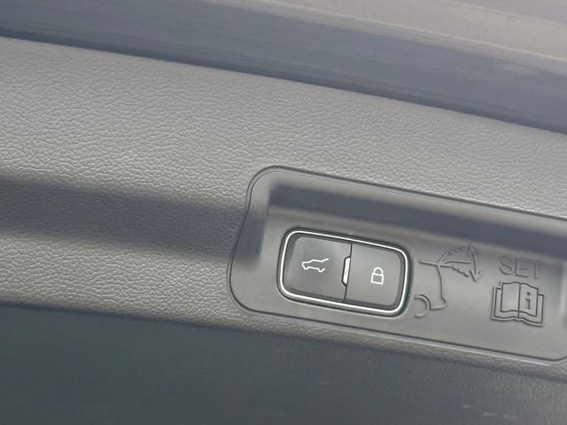 Certified 2023 Ford Explorer XLT w/ Equipment Group 202A AWD/4WD image 27