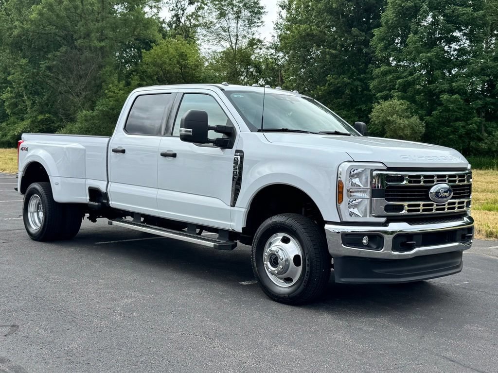 Certified 2024 Ford F350 XLT AWD/4WD image 6