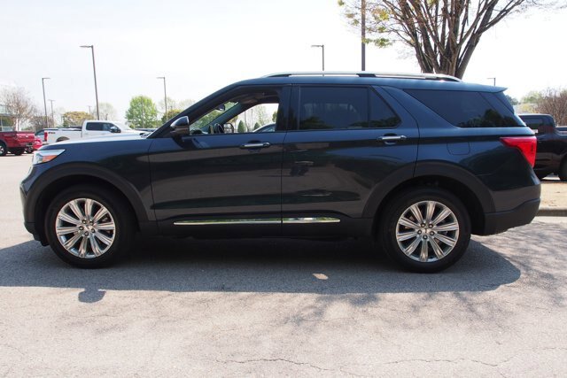 Certified 2023 Ford Explorer Limited w/ Hybrid Equipment Group 310A AWD/4WD image 4