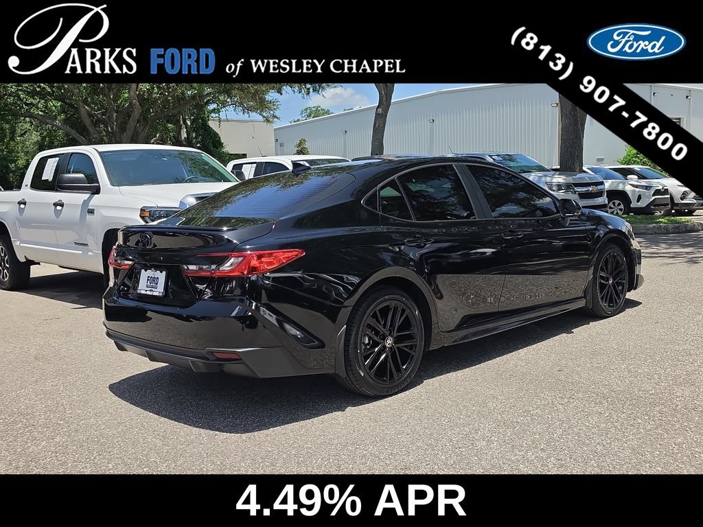 Used 2025 Toyota Camry SE FWD image 5