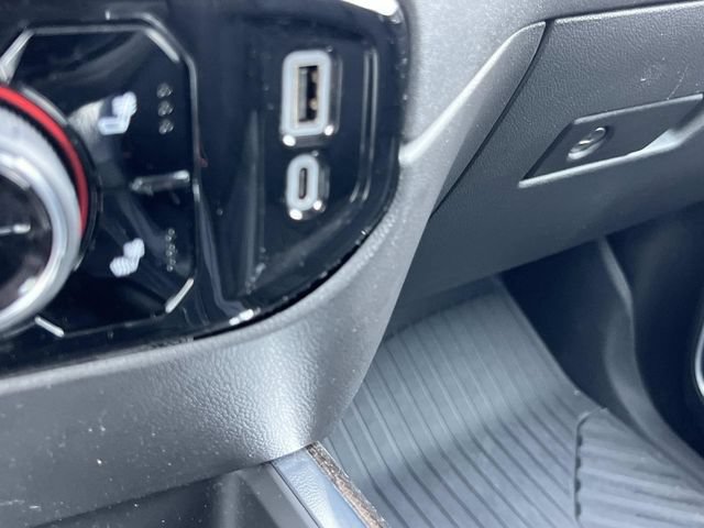 Used 2023 Chevrolet Silverado 1500 LT Trail Boss w/ LT Trail Boss Premium Package AWD/4WD image 37